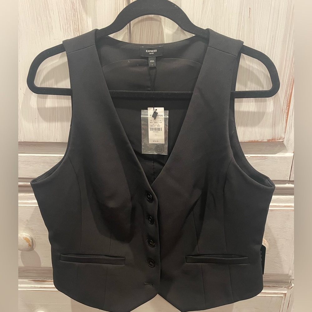 Express black vest